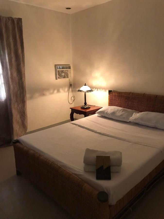 Hiraya Bed And Breakfast Roxas City Phòng bức ảnh